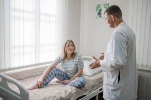 psychotherapist improves sex life with hormone replacement therapy 300x200